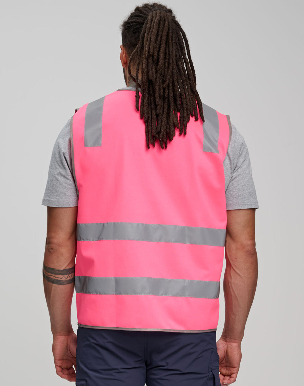 SW43 safety vest with shoulder tapes