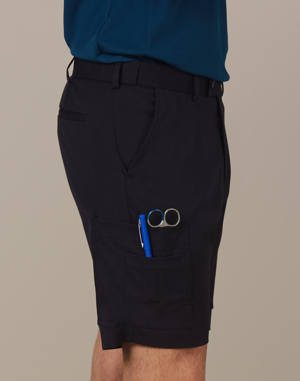 M9351 MENS UTILITY CARGO SHORTS